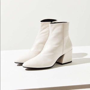 NEW Vagabond Olivia leather boot
